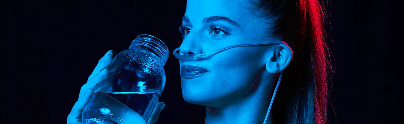 Nasal cannula and hydrogen-rich water